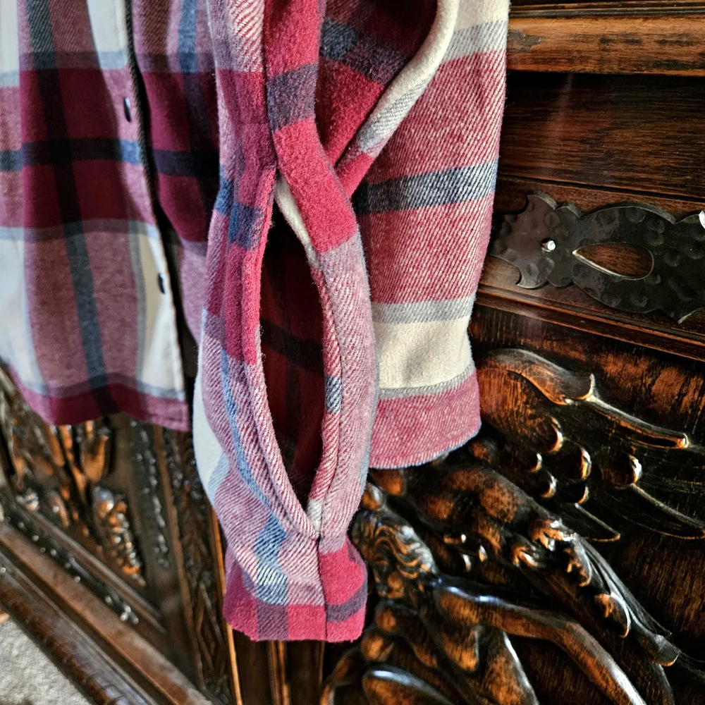 Plaid Button-Up Warm - Picture 4 of 7
